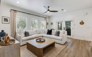 Smart TV - New Listing, Short Walk To The Beach, Seagrove Beach (Santa Rosa Beach)