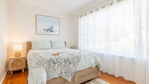4 bedrooms, iron/ironing board, travel crib, free WiFi