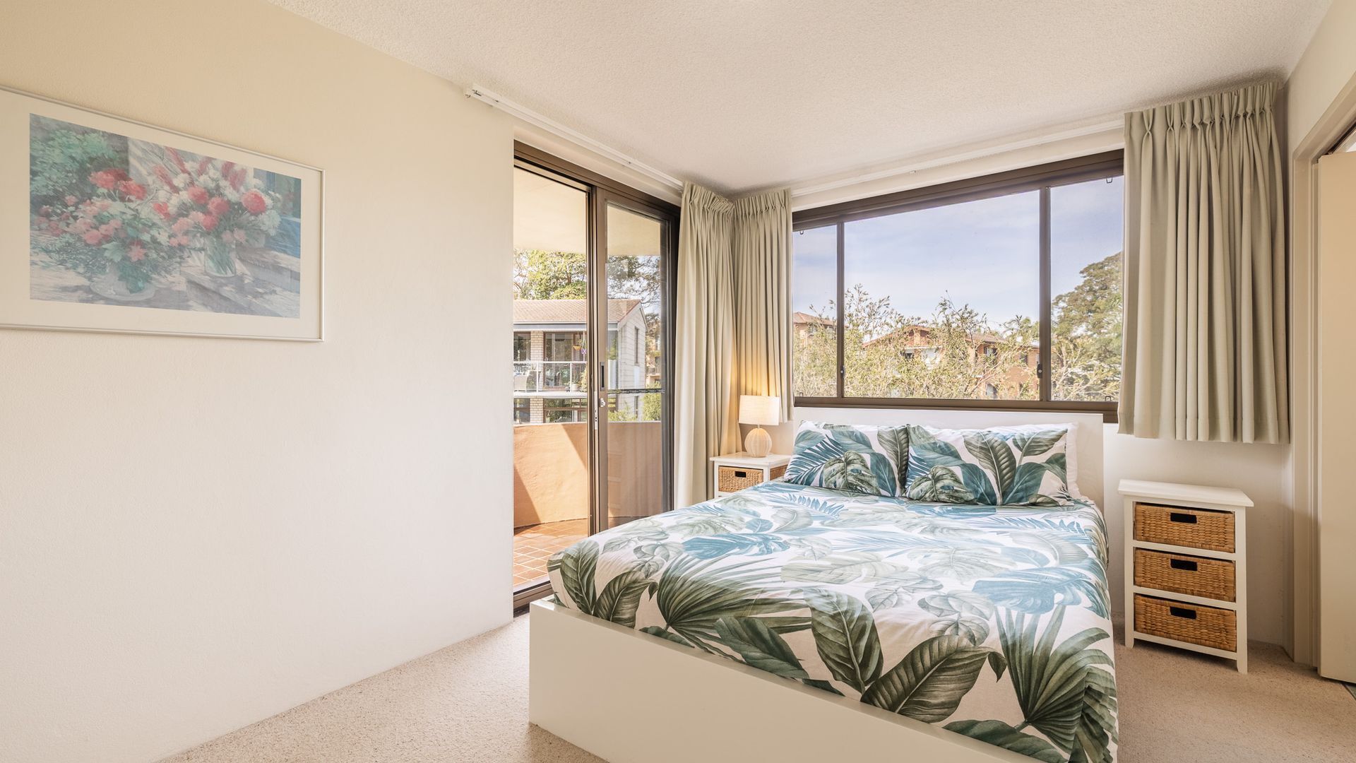 2 bedrooms, iron/ironing board