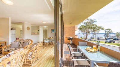 Columbia 4, 12 Columbia Cl - water views and fantastic location