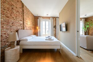1 habitación, tabla de planchar con plancha y wifi gratis 