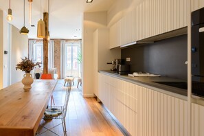 Fridge, microwave, oven, dishwasher