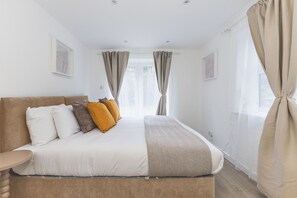 3 bedrooms, Internet, bed sheets - Gorgeous 3 bed flat w/ great central location (Greater London)