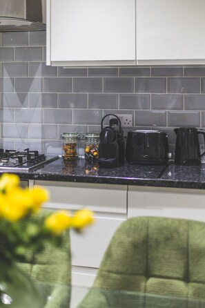 Fridge, microwave, oven, stovetop