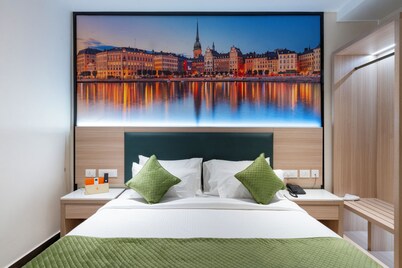 The Orange Hotel Gachibowli