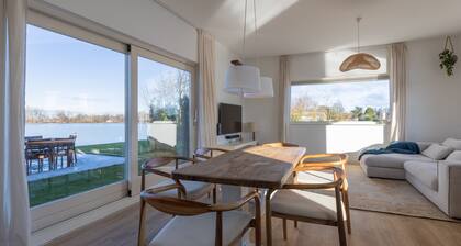 Hideaway Island (luxury retreat with private boat)