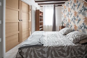 2 chambres, bureau, fer et planche à repasser, Wi-Fi