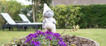 Country House 'La Rose De Forest-l'Abbaye' with Private Garden and Wi-Fi