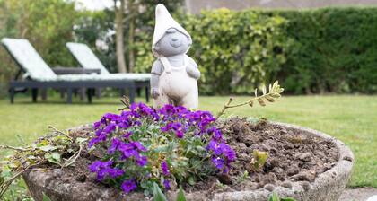 Maison de campagne 'La Rose De Forest-l'Abbaye' avec jardin privé et Wi-Fi