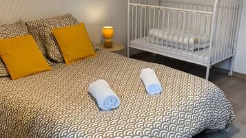 2 camere, una scrivania, ferro/asse da stiro, Wi-Fi