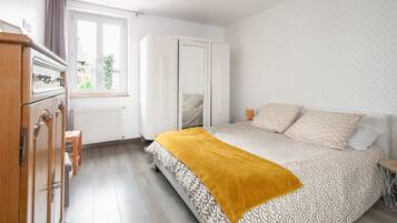 2 soveværelser, skrivebord, strygejern/strygebræt, Wi-Fi