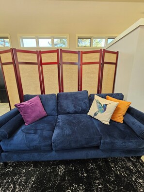 Smart TV, books - Modern Meets Mountains in charming Colorado Springs (Colorado Springs)