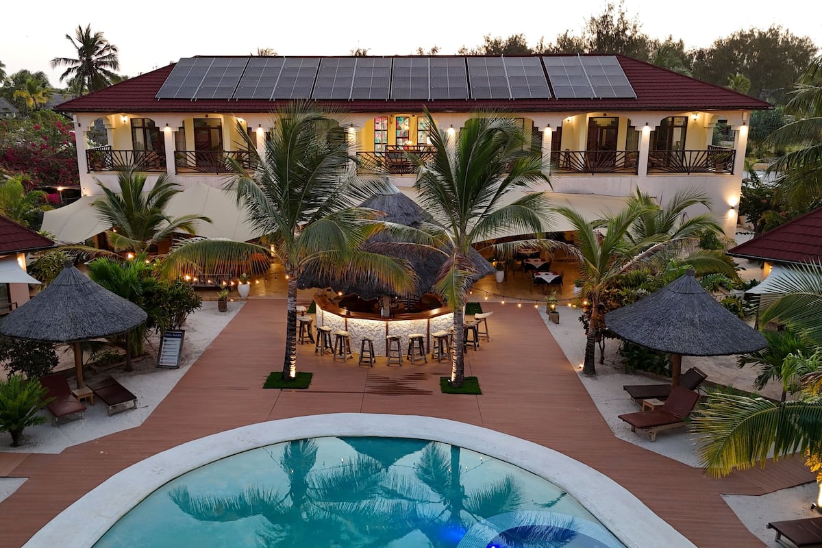 Deluxe-Doppelzimmer, eingeschränkter Meerblick | Fassade der Unterkunft