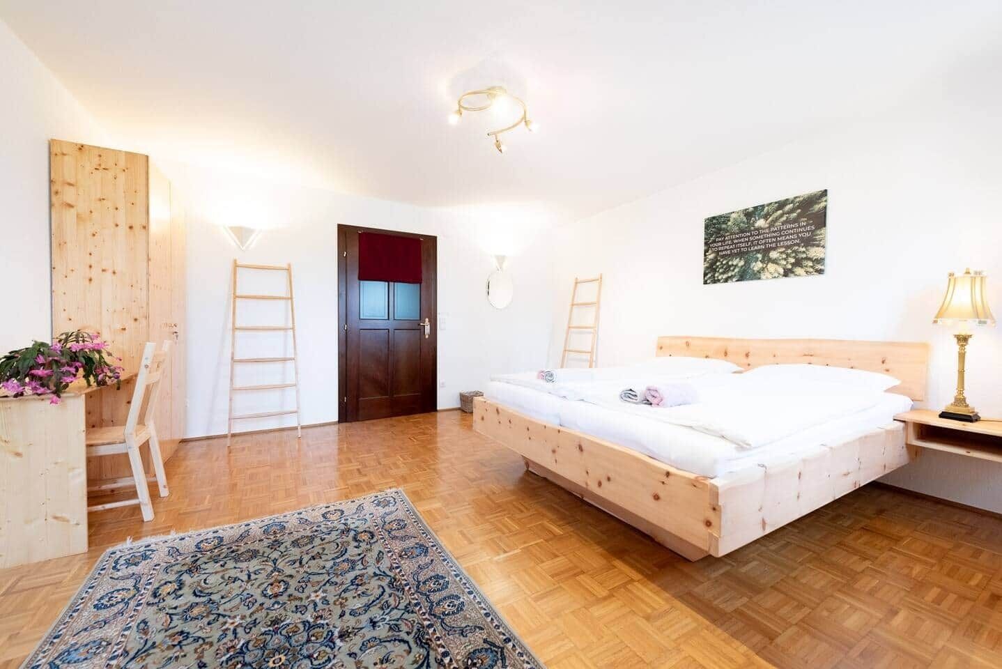 7 Schlafzimmer, Bügeleisen/Bügelbrett, WLAN, Bettwäsche
