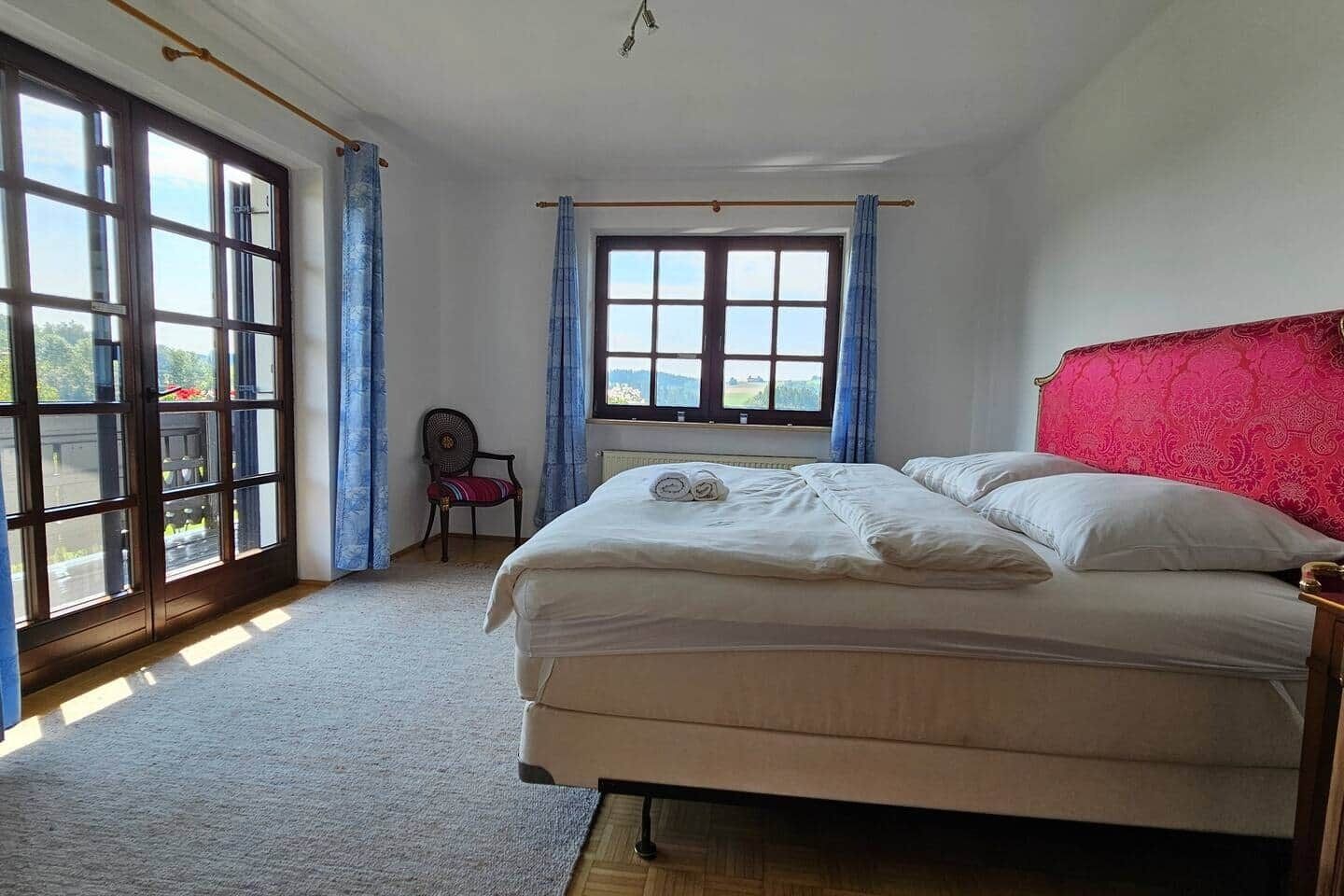 4 Schlafzimmer, Bügeleisen/Bügelbrett, WLAN, Bettwäsche