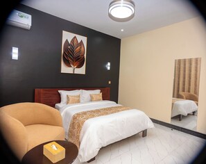 Standard Room | Desk, free WiFi