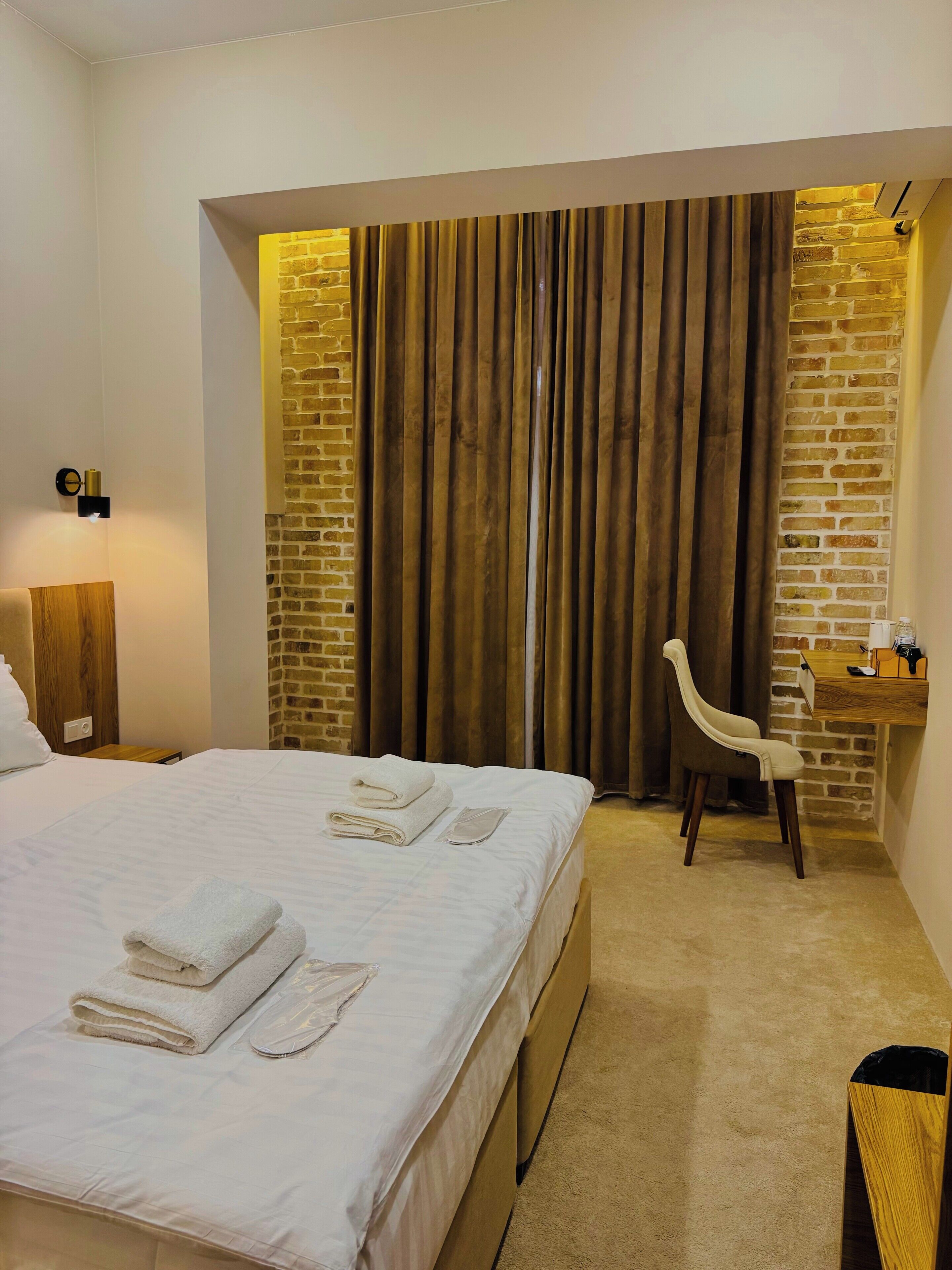 Escritorio y wifi gratis 