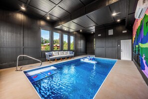 Indoor pool, a heated pool - Private Heated Pool + Hot Tub+ Arcades +Huge Decks (Sevierville)