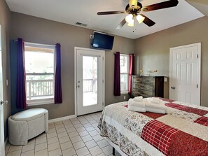 3 habitaciones, tabla de planchar con plancha, internet y ropa de cama 