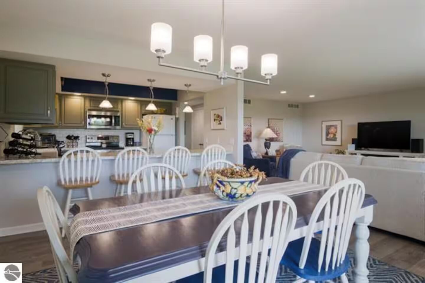 Camera doppia, vista lago | Cucina privata