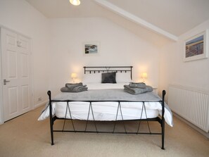2 habitaciones, decoración personalizada y muebles diferentes