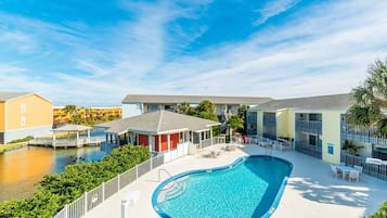 Condo, varias camas (Villas on the Gulf unit J8) | Alberca | Alberca al aire libre
