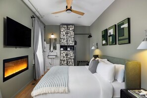 5 bedrooms, iron/ironing board, free WiFi, bed sheets