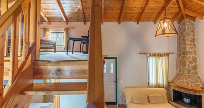Landhaus 'Maisonette mit privatem Innenhof 3' mit Bergblick, WLAN und Klimaanlage