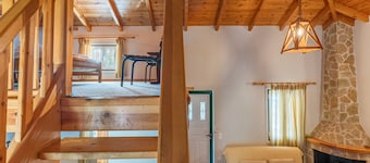 Country House 'Maisonette with Private Patio 3' with Mountain View, Wi-Fi and Air Conditioning