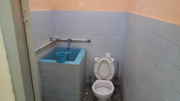 Chambre Double Économique | Salle de bain