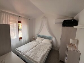 2 室のベッドルーム、WiFi、ベッドシーツ