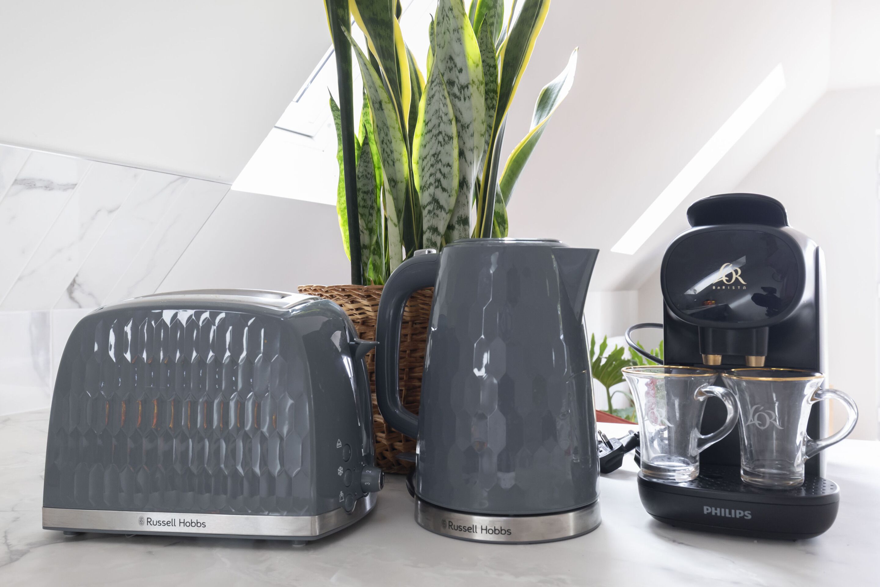 Kaffe og/eller kaffemaskine