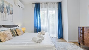 2 bedrooms, free WiFi, bed sheets - Queen Home Danila - Two Bedroom Apartment, Sleeps 6 (Venezia Mestre)