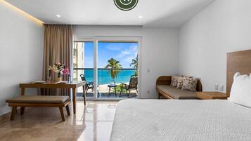 Suite estudio, 1 cama Queen size, acceso a la alberca, vista al océano (Harbor 171 Torre Norte 211) | 1 habitación, decoración personalizada y muebles diferentes