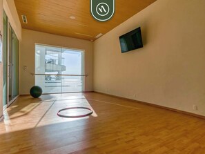 Appartement, Plusieurs lits, cuisine, vue sur l’océan (Harbor 171 Torre Norte 101) | Centre d’entraînement physique