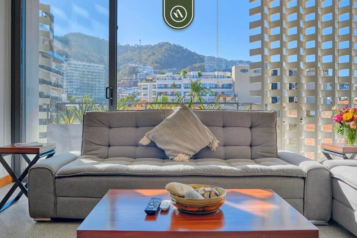 Studio, nhiều giường, bếp, quang cảnh thành phố (Rincon de Almas-206) | Khu phòng khách | TV màn hình phẳng 42-inch có truyền hình kỹ thuật số 