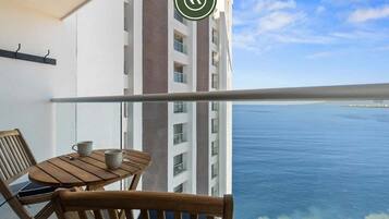 Suite estudio, 1 cama King size y sofá cama, balcón, vista al océano (Harbor 171 Torre Norte TNU11) | Vista desde la habitación