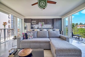 Living area - Centric 2BR Condo- Balcony - Rooftop Pool (Bucerías)