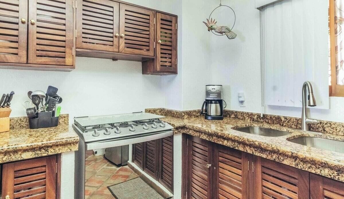 Apartment, Multiple Beds, Pool Access, Ocean View (111-VistadelSol) | Private kitchen