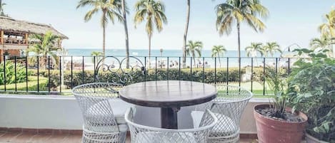 Apartment, Multiple Beds, Pool Access, Ocean View (111-VistadelSol) | Outdoor dining