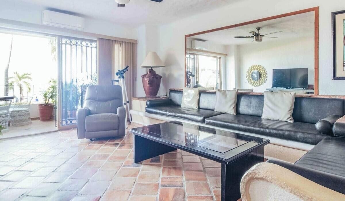 Apartamento, varias camas, acceso a la piscina, vistas al mar (111-VistadelSol) | Zona de estar