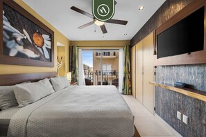 Apartment, 1 King Bed with Sofa bed, Kitchen, Ocean View (Zenith 501 Casa Artista) - 1BR Condo With Rooftop Pool - Romantic Zone (Puerto Vallarta)