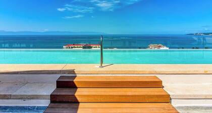 New 1 BR Condo With Amazing Rooftop Pool - Jacuzzi