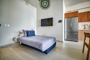 1 habitación, decoración personalizada y muebles diferentes 
