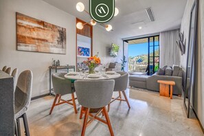 Condo, Multiple Beds, Pool Access, Ocean View (Palm on the Tree Unit 3) | Interior