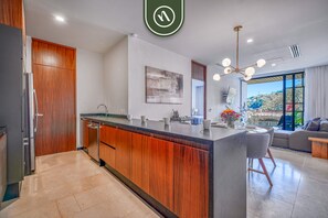 Apartment, Multiple Beds, Kitchen, Ocean View (Palm on the Tree Unit 3) | Interior