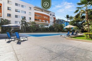 Pool - Mexican 2 BR Condo in Hotel Zone - Near the Beach (Puerto Vallarta)