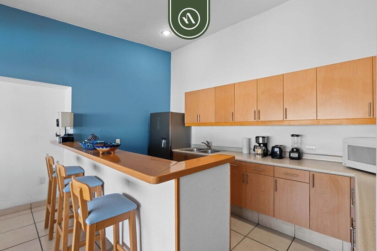 Condo, varias camas, Terraza, vista al océano (La Joya PV 510) | Cocina privada | Cafetera y tetera 