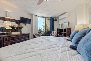 Appartement, Plusieurs lits, accès à la piscine, vue sur l’océan (303-VistadelSol) | 2 chambres, décor unique, ameublement unique, literie fournie