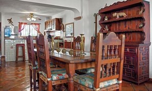 Apartment, Multiple Beds, Pool Access, Ocean View (303-VistadelSol) | Dining